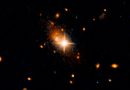 Dev Kütleli Bir Kara Deliğin Olması Gereken Yer, Galaksisinin Merkezi midir?